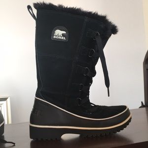 Sorel size 8 winter boots